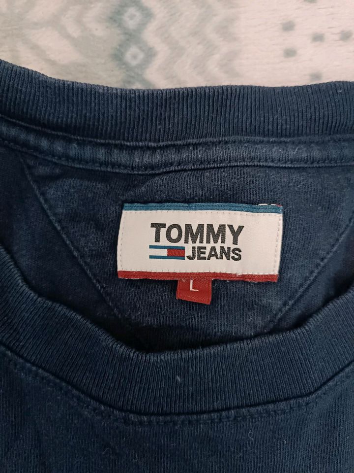 Tommy Hilfiger T-Shirt Gr. L blau in Wunstorf