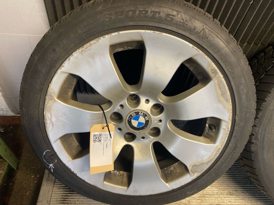 BMW 3er E90 E91 E92 Felgen 8x 17 17 Zoll Winterreifen 225/45R17 in Neu Ulm