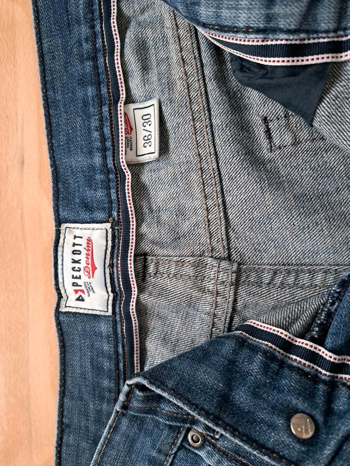 Herren Peckott Jeans  36/30 in Hamburg