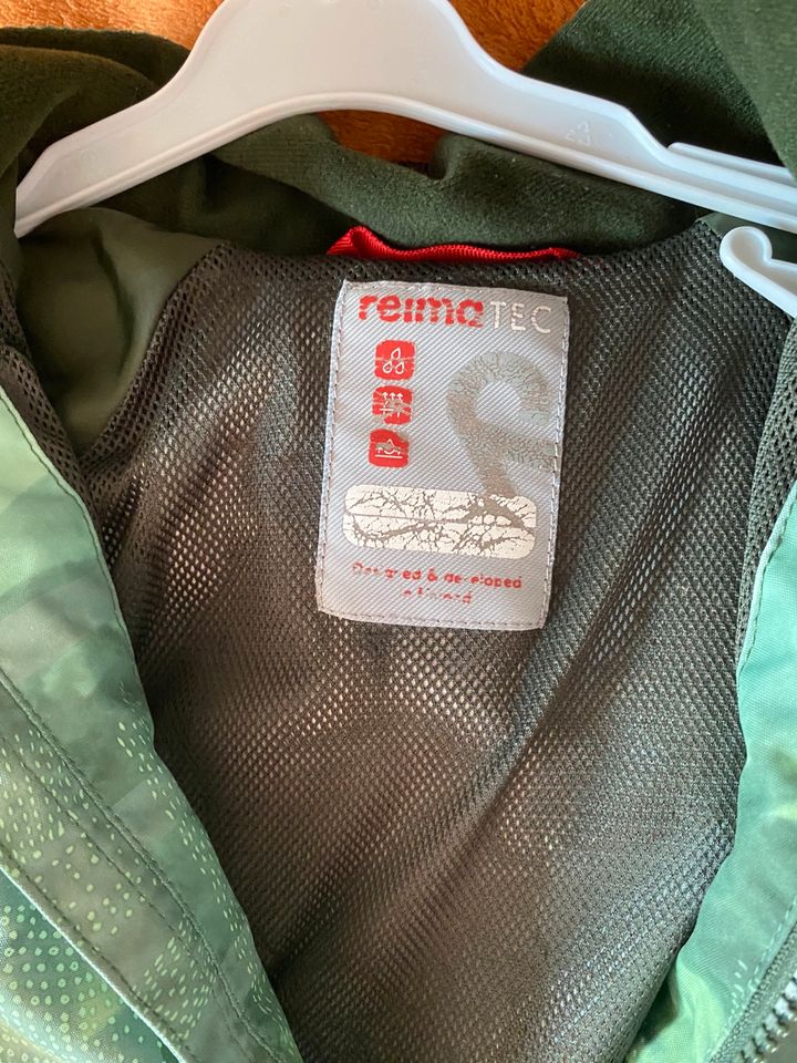 Reima Jacke Wasserdichte Windjacke in Zell am Harmersbach