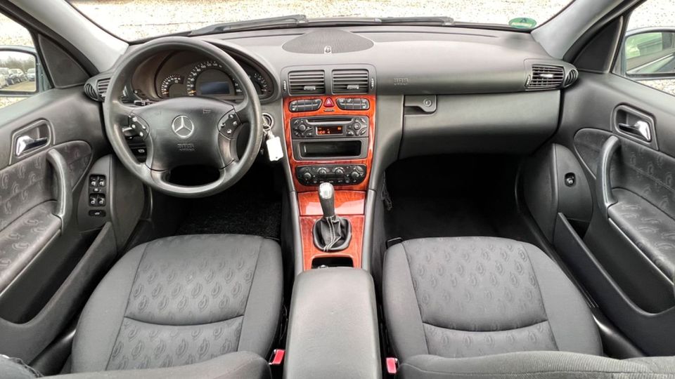 Mercedes-Benz C -Klasse Lim. C 180 Kompressor-2.Hand-Sitzh. in Paderborn