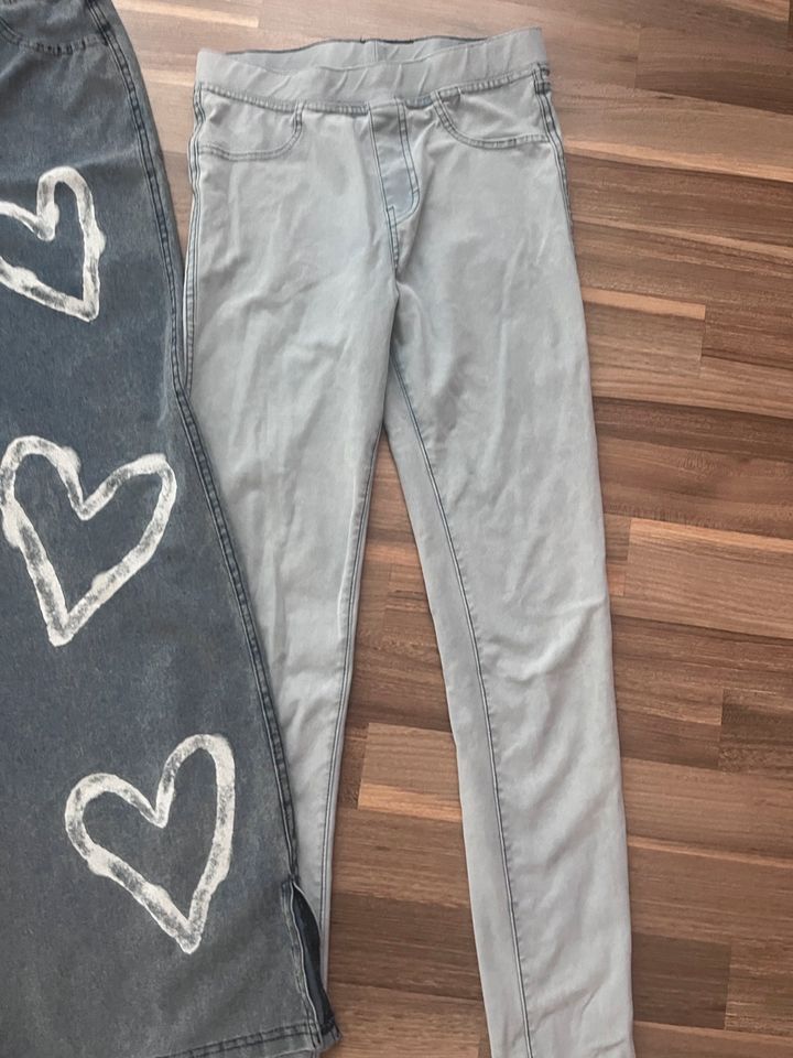 3 tolle Jeans Hosen von H&M Gr. 158 - top Zustand in Bonn