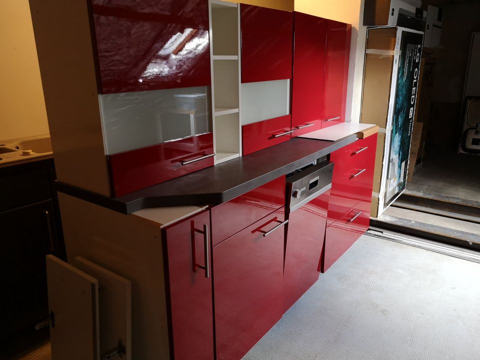 Küche inkl. Montage, Nobilia rot-weiß in Trier