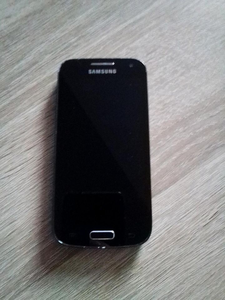 %%% Handy/Smartphone Samsung Galaxy S4 Mini, Ladegerät, klein in Bremen