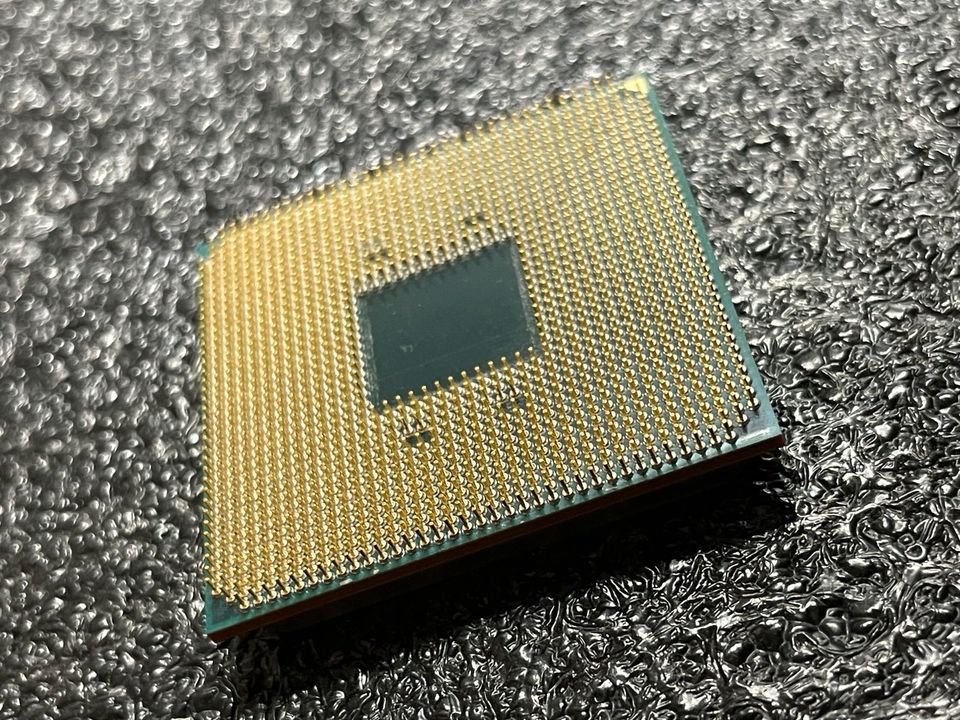 Teildefekt AMD Ryzen 5 3600X AM4 Prozessor CPU in Karlsruhe