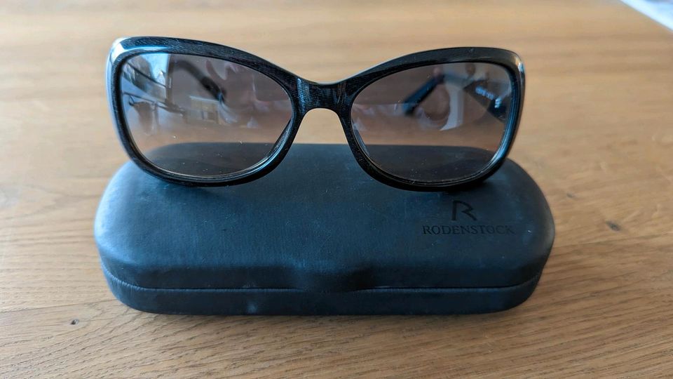 Neuwertige Rodenstock Sonnenbrille in Essenbach