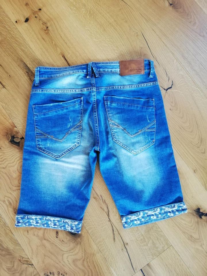 Blaue kurze Jeans von Flex Style in Biberach an der Riß