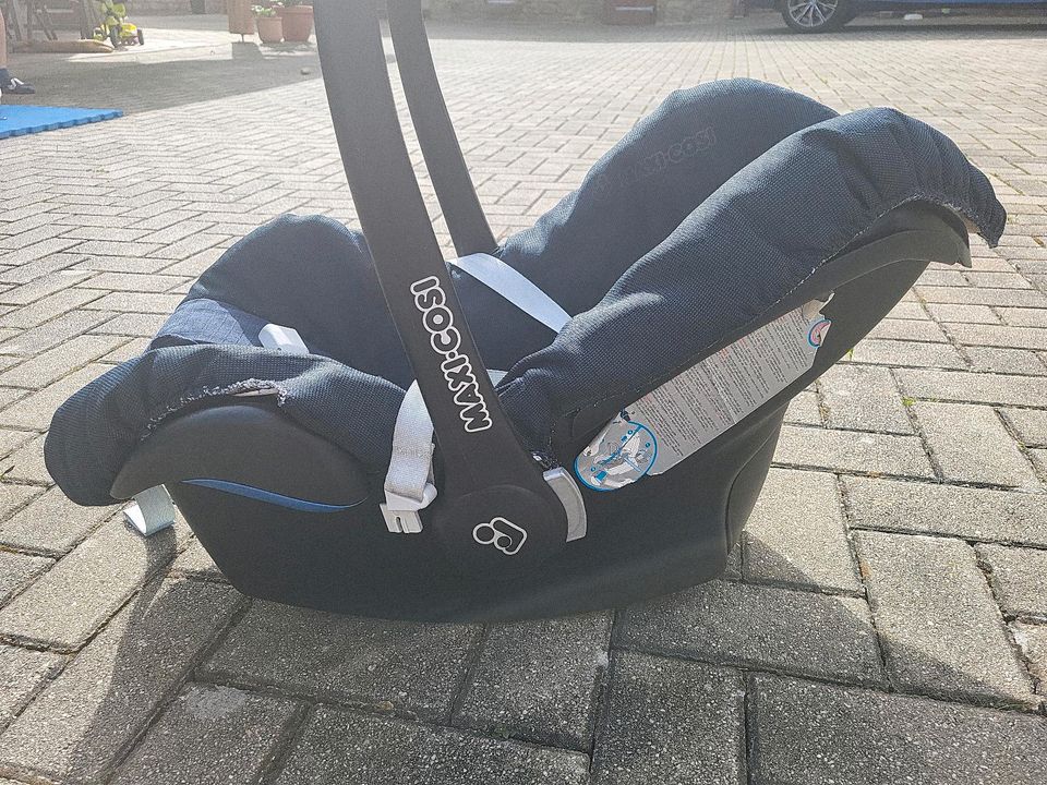 Maxi Cosy Babyschale in Eisleben