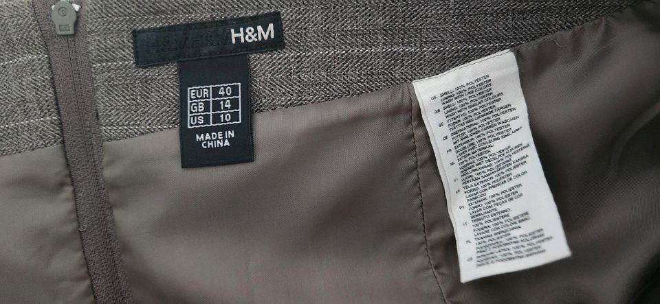 Grau-braunes Kostüm von H&M ( Rock & Blazer ), Größe 40 & 46 in Herrenberg