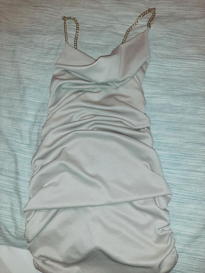 Damen Kleid eng sexy gerafft Trägerkleid mini gr ungefähr xs 34 in Castrop-Rauxel