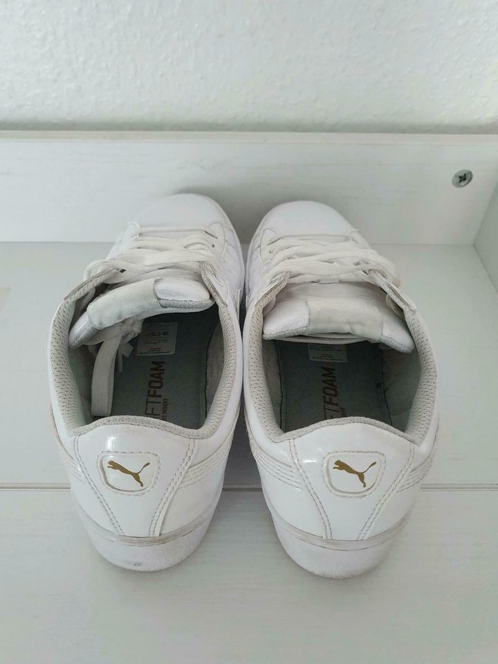 Weiße Puma Schuhe in Heilbronn
