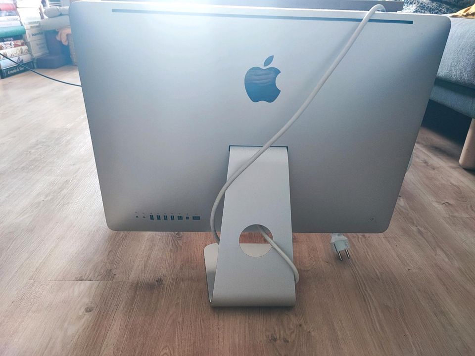 Apple iMac 21,5Zoll (2013) in Düsseldorf