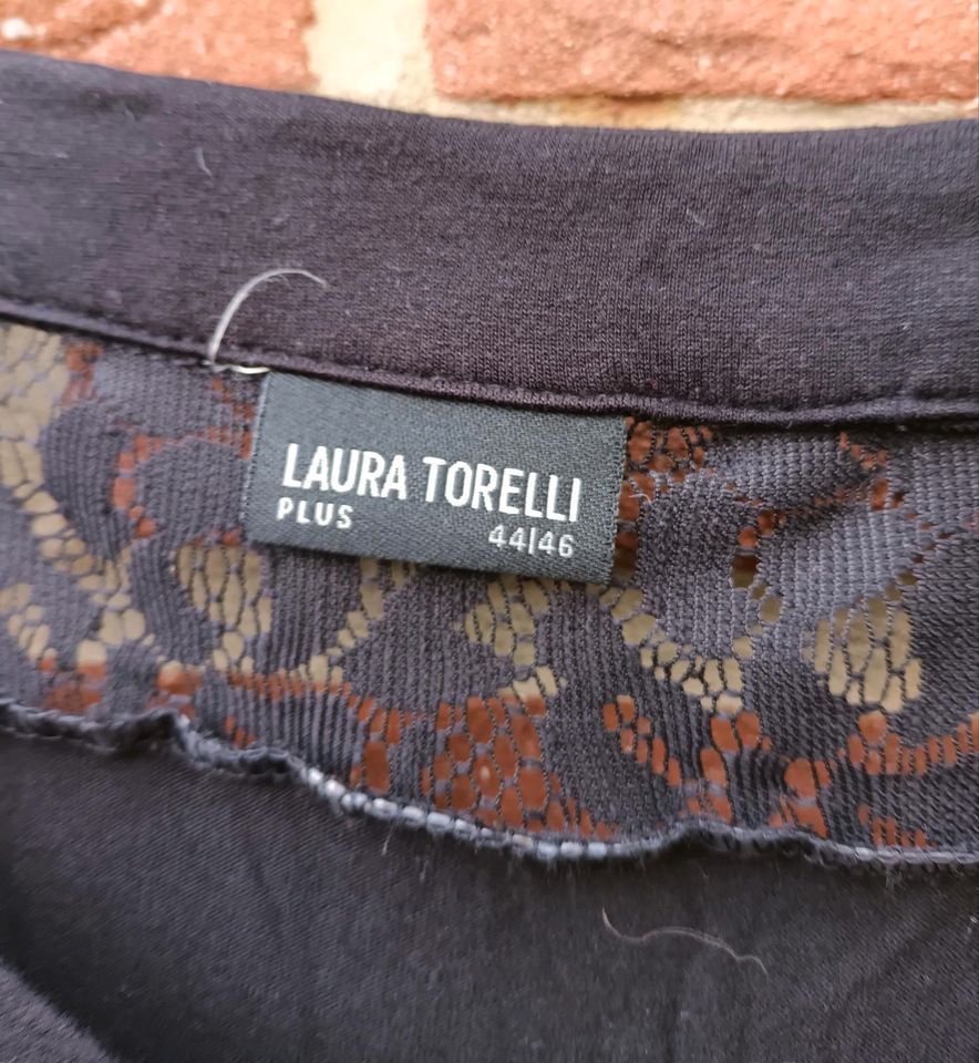 Shirt mit Spitze *Laura Torelli * Gr.44/46 ...1x getr. in Uelzen