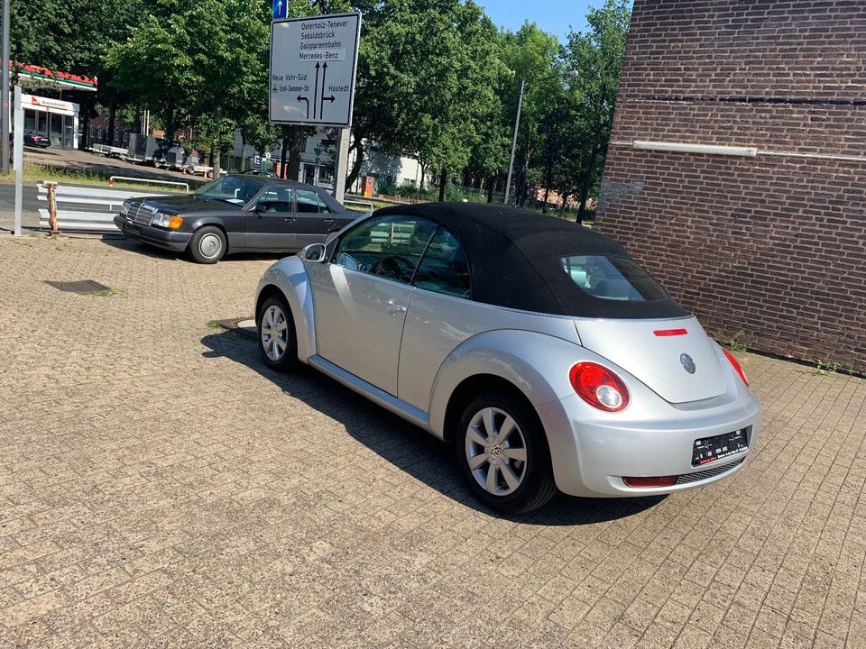 Volkswagen New Beetle Cabriolet 2.0 in Bremen