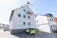 Großzügige Dachgeschosswohnung in ruhiger Lage von Esslingen – 5 Zimmer mit Balkon und Stellplatz! Baden-Württemberg - Esslingen Vorschau