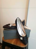 Damenschuhe/ Brautschuhe aus Satin mit Strass NEU Nordrhein-Westfalen - Wadersloh Vorschau