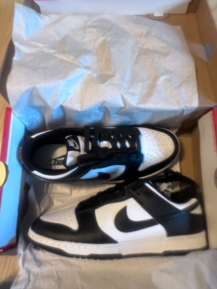 Nike dunk low Panda !!Notverkauf!! in Kemberg