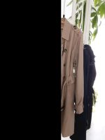 Trenchcoat in schwarz und beige gr,40 Damen Leinatal - Schönau v d Walde Vorschau