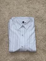 Bluse/Hemd oversize hellblau/weiß gestreift Gr S Neu Hessen - Bad Nauheim Vorschau