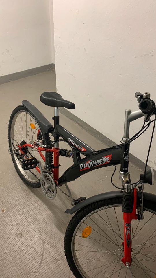 Junge Fahrrad in Bitburg