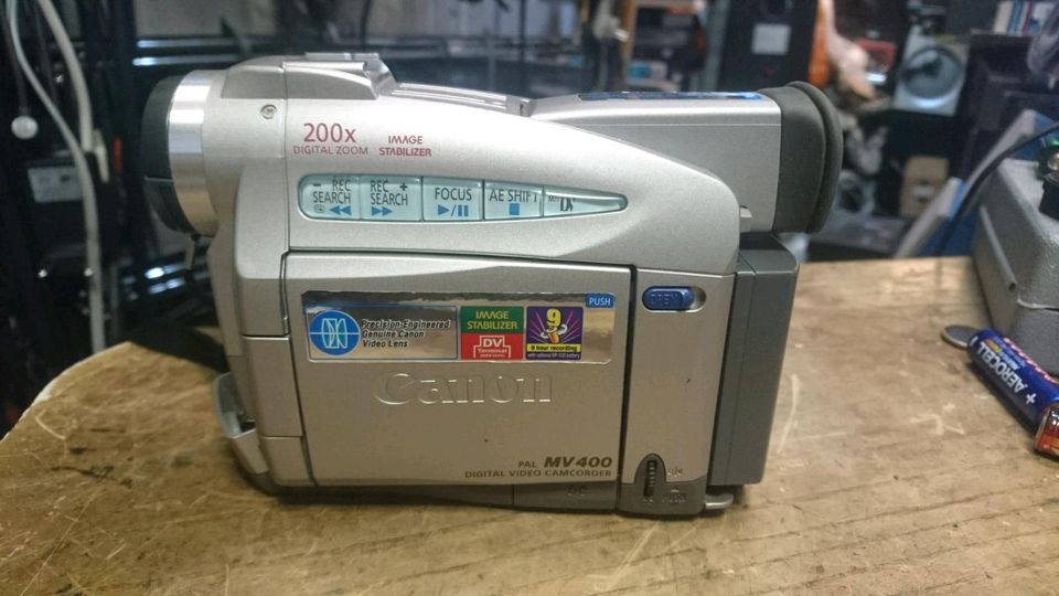 CANON DM-MV400E, MiniDV-Videocamera mit Zubehör!! in Mitte - Wedding | eBay  Kleinanzeigen ist jetzt Kleinanzeigen