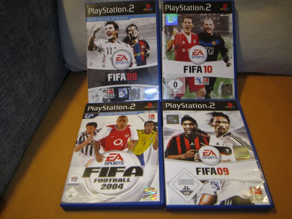PS2 Spiele FIFA 04,08,09,10 Top zustand in Bottrop
