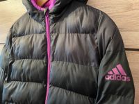 adidas Daunen Steppjacke schwarz pink Größe 164 Nordrhein-Westfalen - Hilden Vorschau