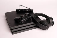 PS4 PRO 1TB | 2x Controller Wireless Headset + Kamera & 3x Spiele Baden-Württemberg - Meersburg Vorschau