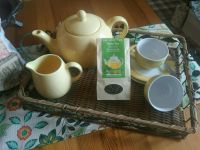 Teeservice Teekanne,Milchkanne ,2 Tassen mit Unterteller Saarland - Wallerfangen Vorschau