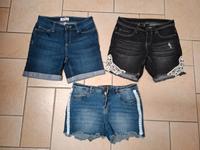 Damen Jeans-Shorts blau + schwarz Größe 36 Nordrhein-Westfalen - Beckum Vorschau