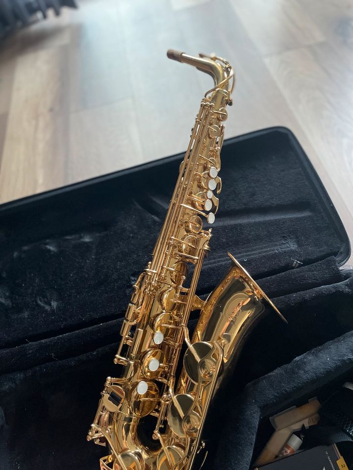 Yamaha Saxophon YAS 275 / Altsaxophon in Heek
