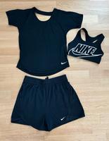 Nike Sport Paket Größe 34 XS ♥️ Neuwertig Hamburg-Mitte - HafenCity Vorschau