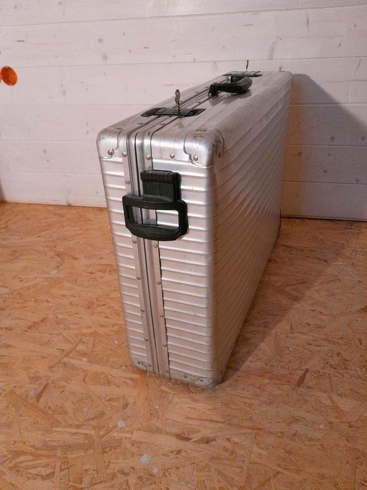 Rimowa Aluminium Koffer Reisekoffer Rollkoffer Lebenszeitgarantie in Ranstadt