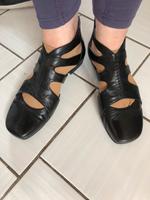 elegante Sandalen Tamaris Leder Größe 40 Nordrhein-Westfalen - Bergkamen Vorschau
