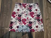 S. Oliver Gr. 40 Rock pink weiß lila Blumen Niedersachsen - Apen Vorschau
