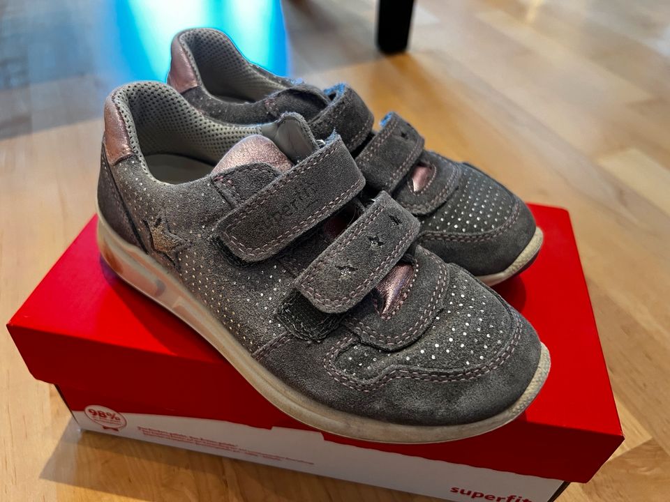 Superfit Sneaker Mädchen Größe 29 in Straubing