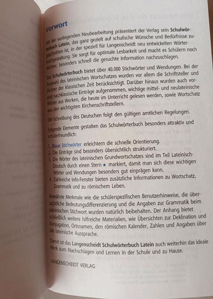 NEU Langenscheidt Schulwörterbuch Latein in Bielefeld