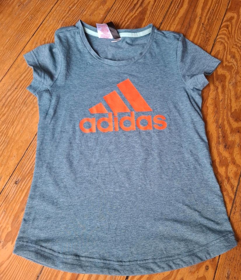 T-Shirt von adidas AEROREADY SPORT in Hamburg