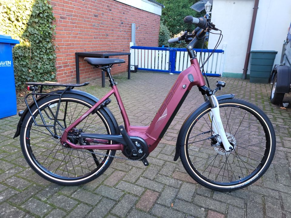 Damen  E-Bike 26"  3699,-€ in Cuxhaven