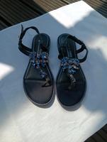 Marco Tozzi Leder Sandalen Schuhe mit Steinen 39 dunkelblau Nordrhein-Westfalen - Neuss Vorschau