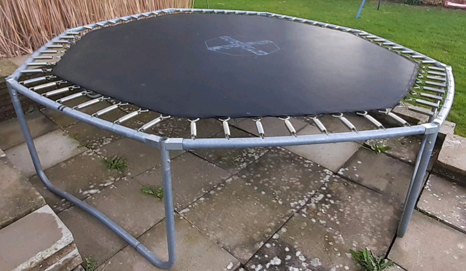 Trampolin octogonal 300 in Bünde