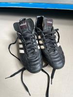 Fußball Schuhe Adidas Kaiser 5 Schraubstollen Schuh 42 2/3 Hessen - Wetzlar Vorschau