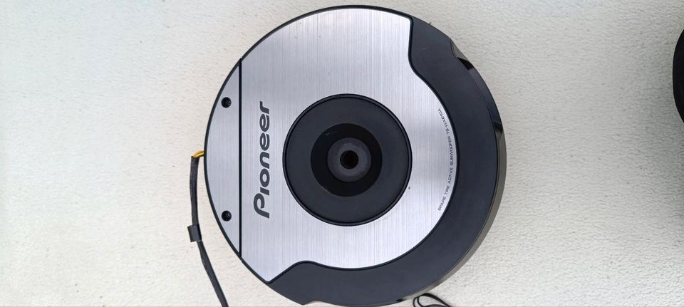 Pioneer Subwoofer in Berlin