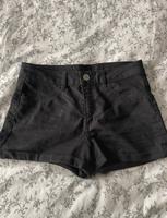 Schwarze kurze Shorts Niedersachsen - Wolfsburg Vorschau