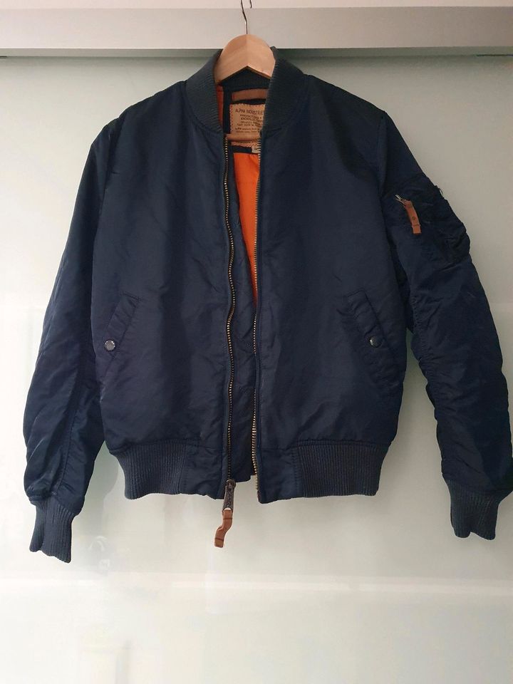 Bomberjacke Gr. S von Alpha Industries in Roßleben