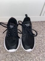 Nautica Turnschuhe Tennis leicht Sportschuhe gr. 31/32 schwarz Nordrhein-Westfalen - Marl Vorschau