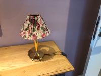Tischlampe  mit romantischen Lampenschirm Bayern - Augsburg Vorschau