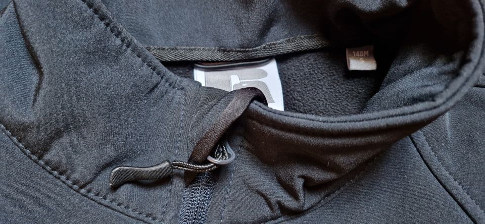 2 Stück Herren Softshell Jacke Gr. S schwarz, neu+neuwertig in Weimar (Lahn)