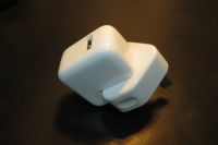 Apple USB Adapter/Netzteil für England ,10 Watt Niedersachsen - Kneitlingen Vorschau