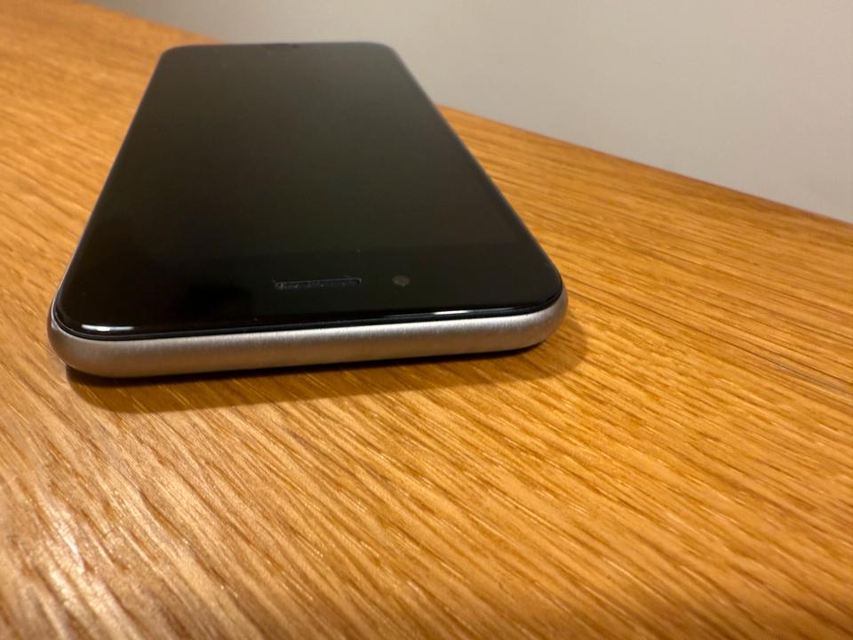 iPhone 6s Space Gray  |64 GB | geringe Gebrauchsspuren | Akku Def in Potsdam